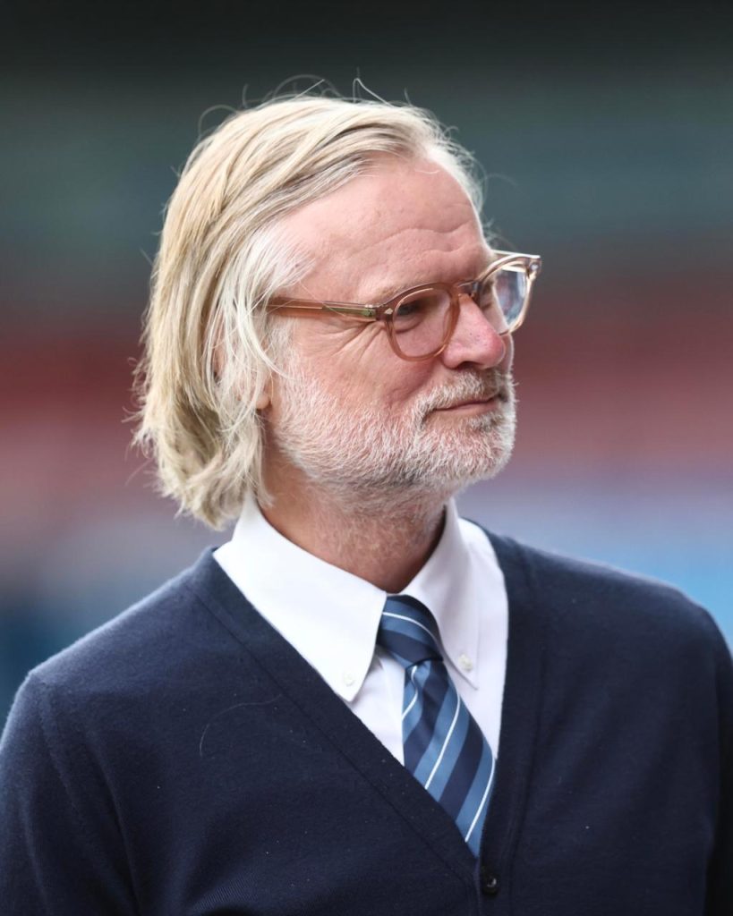 Steven Pressley signs new contract