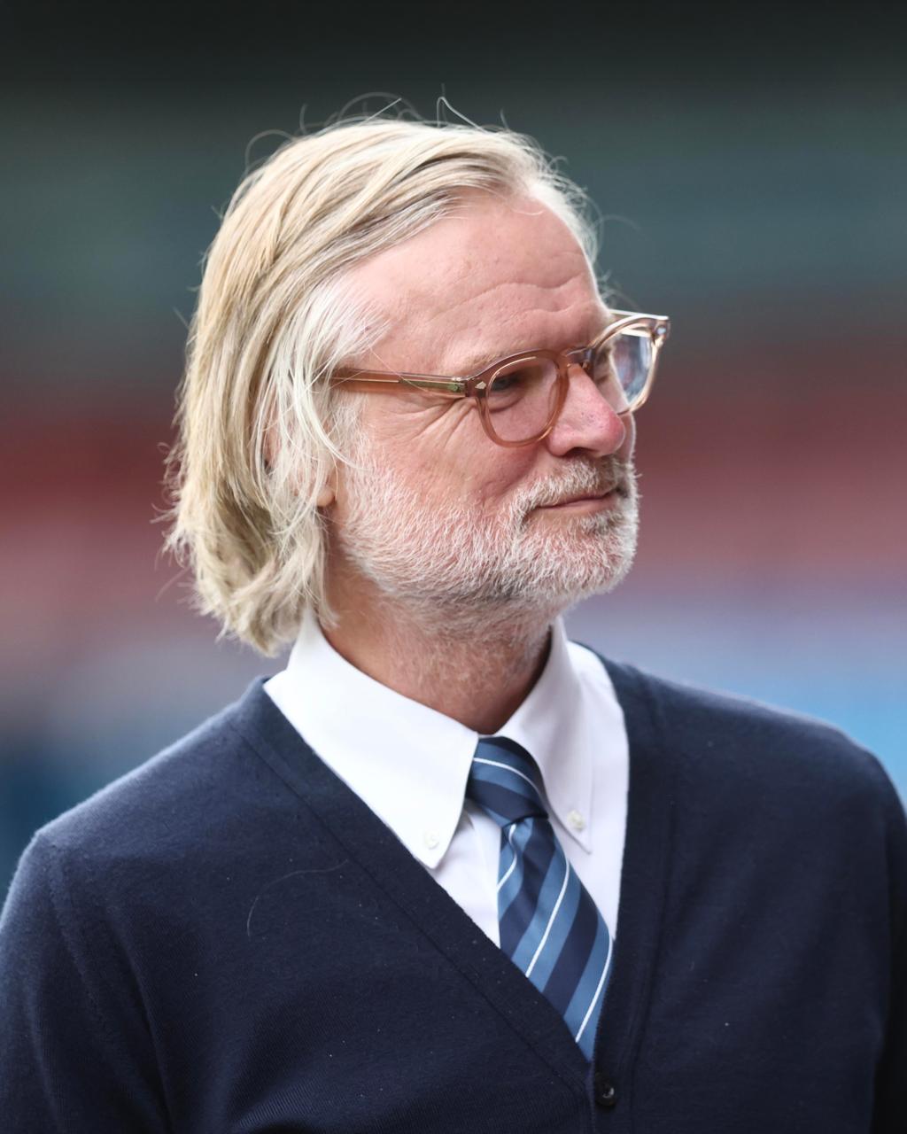 Steven Pressley signs new contract